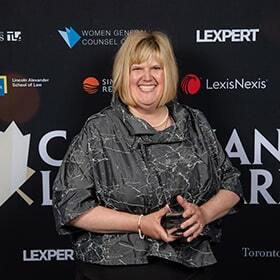 23_Gowling_Award_In-House_Counsel_Winner-min